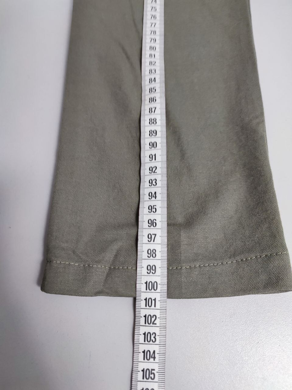 Брюки Best Connections блестящие 44 размер