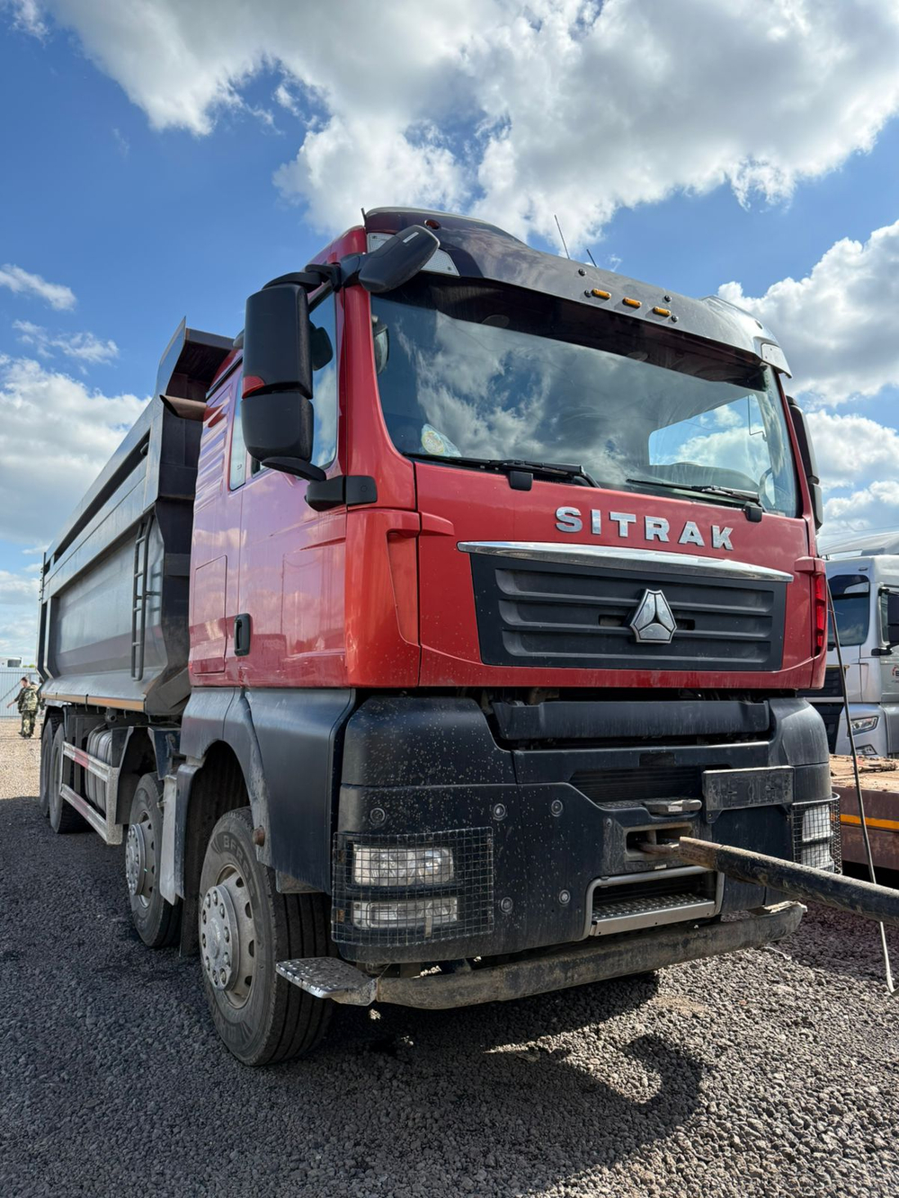 SITRAK C7H 8x4 Самосвал ZZ3316V466ME (Дизельный, 12,4 л, 540 л.с., АТ)