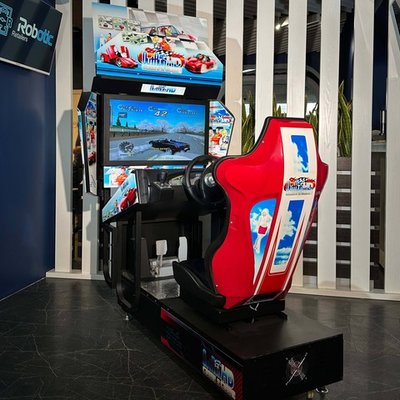 Гоночный симулятор «OutRun»