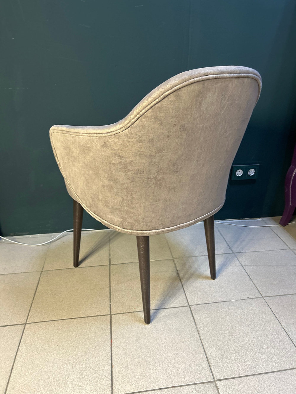 Стул Diamond, бежевый, деревянные ножки