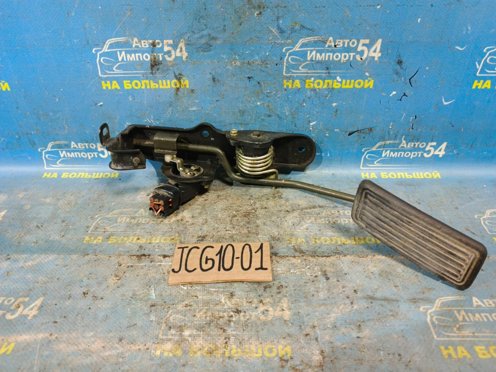 Педаль газа TOYOTA BREVIS 2002