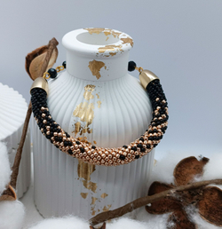 Браслет из бисера Золотой