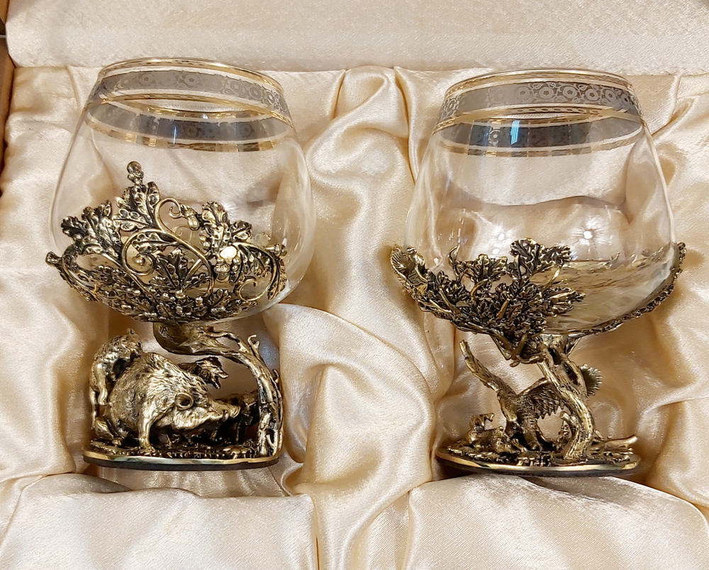 Набор из 2-х бокалов для коньяка "Охота на вепря и Соколиная охота" (подарочный футляр)