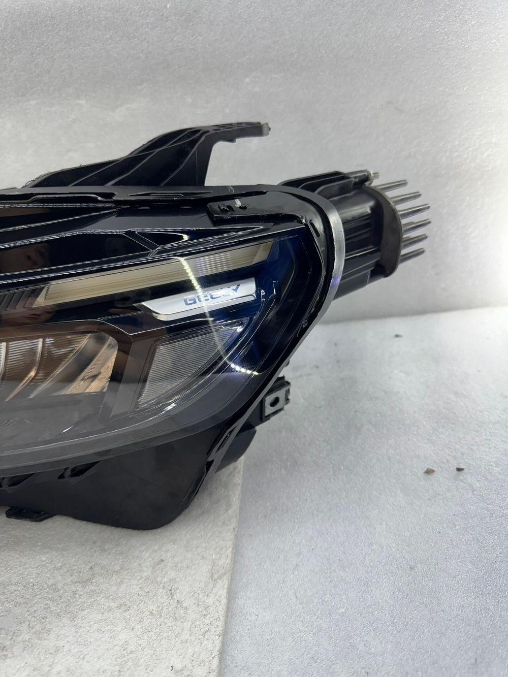 Передняя LED фара (оригинал) Geely Xingrui
