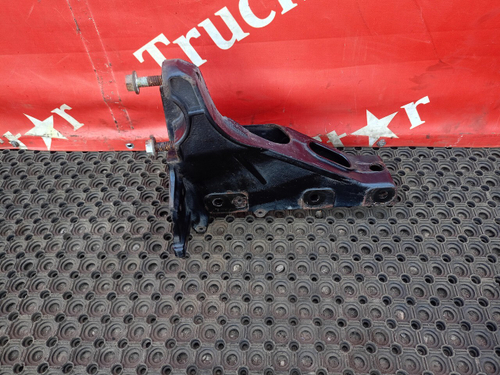 Кронштейн торсиона кабины левый