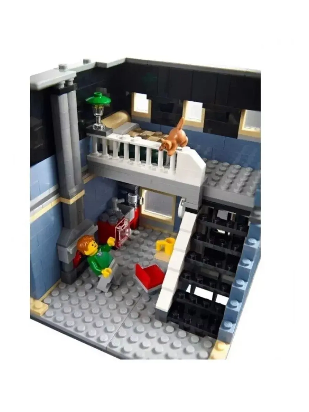 Конструктор Здание Зоомагазин 2128 деталей