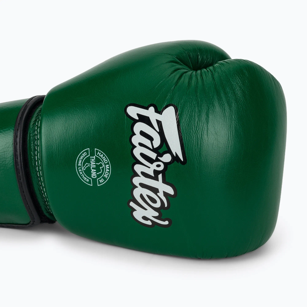 Боксёрские перчатки Fairtex Real Leather Boxing green