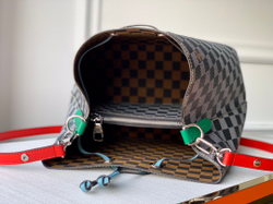 Louis Vuitton NeoNoe MM