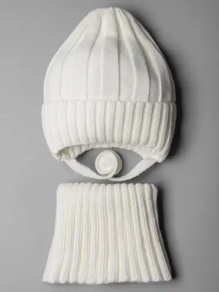 Шапка детская на осень и снуд с завязками