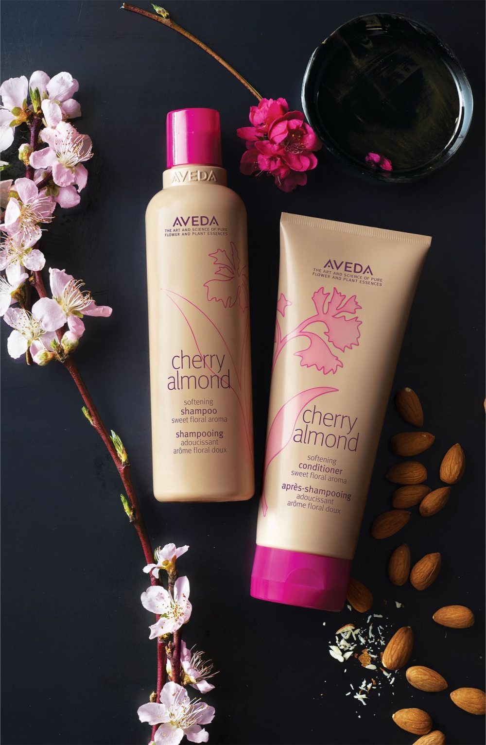 Aveda Cherry Almond Softening Shampoo - питательный шампунь для придания блеска и смягчения волос /   250  ml  / GTIN 018084997444