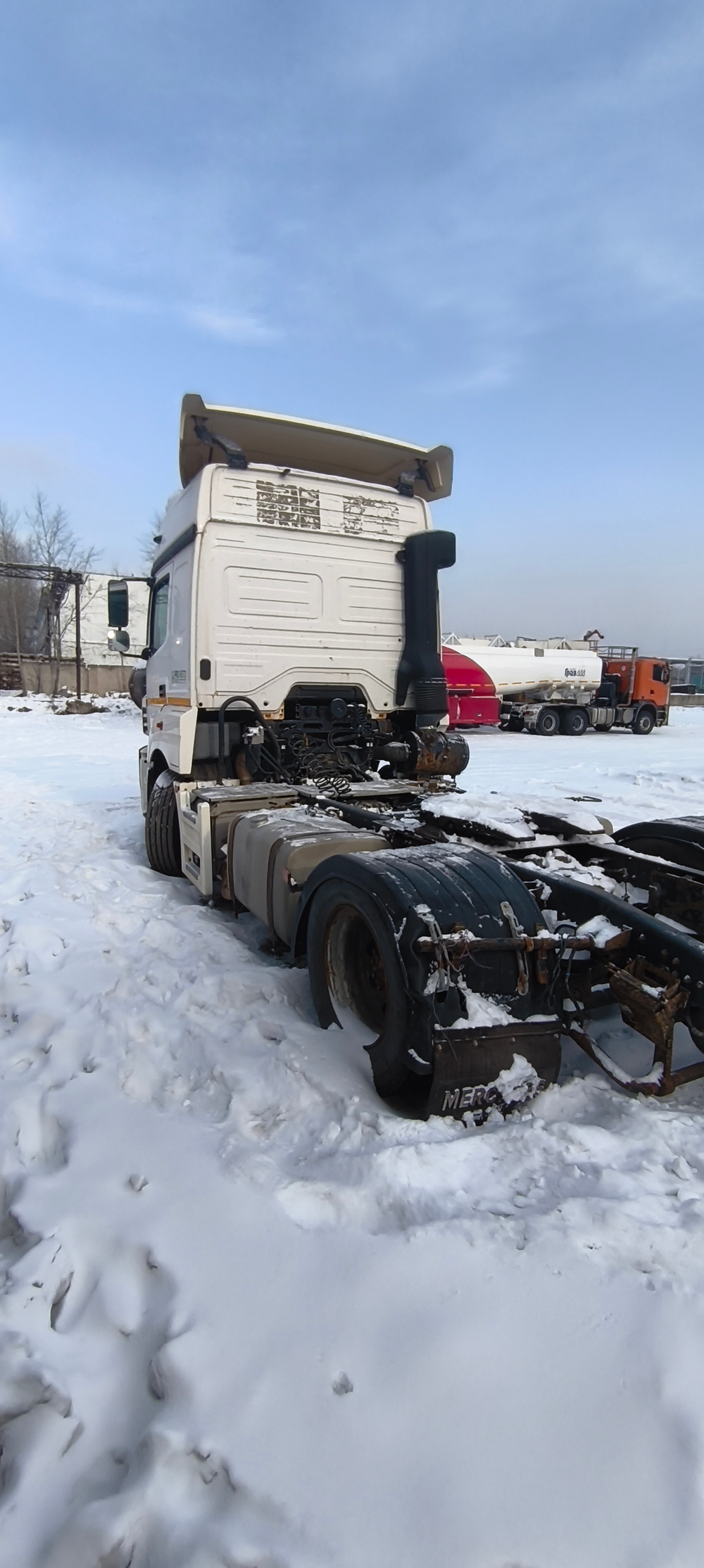 КамАЗ 5490 4x2 Седельный тягач 5490-014-87 (S5) (Дизельный, 12,0 л, 401 л.с., АТ)