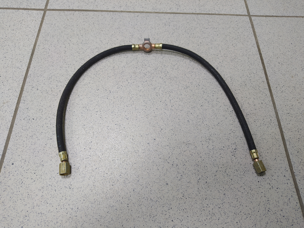 Трубка топливная от клапана к свечам 238-1022840