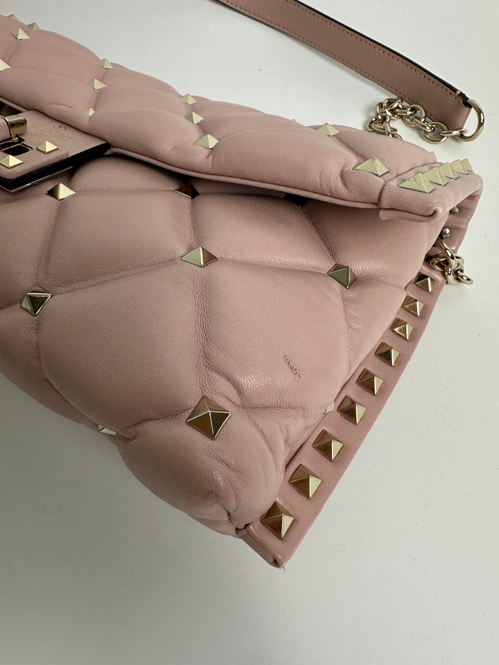 Сумка Valentino Garavani Candystud Crossbody Bag Leather
