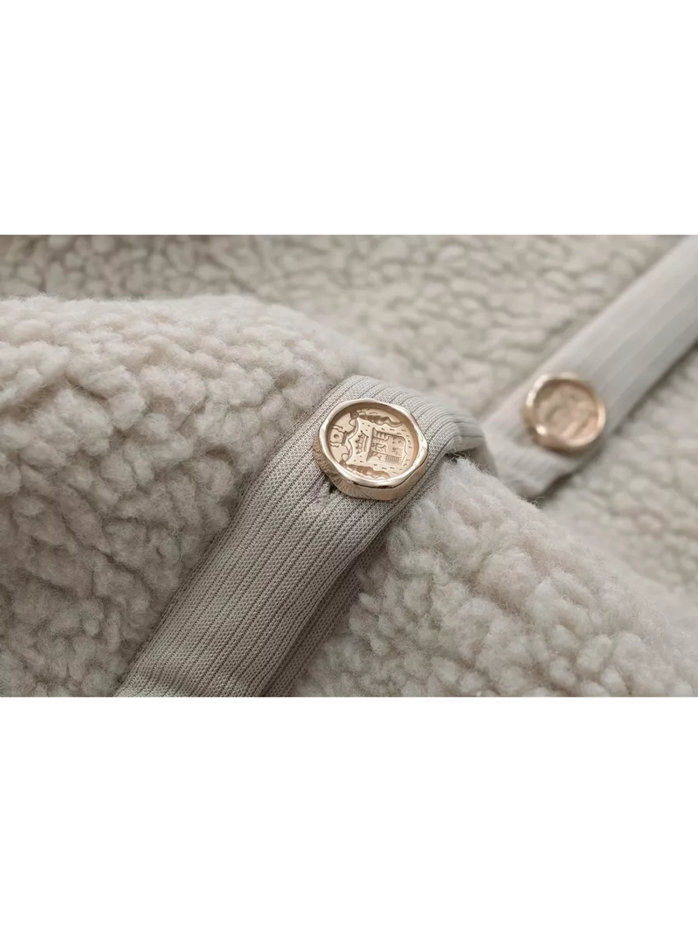 Куртка плюшевая женская