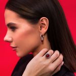 Серьги конго с подвесом шар с вишневым янтарем