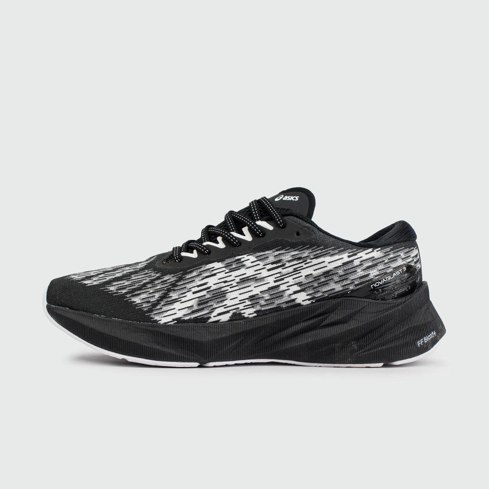 Кроссовки Asics Novoblast 3 TR Black Wh.