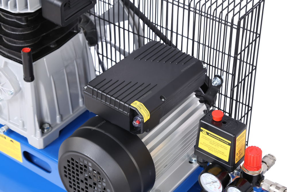 Компрессор поршневой с ременной передачей 220 В, ресивер 50 л, 446 л/мин NORDBERG NCE50/480