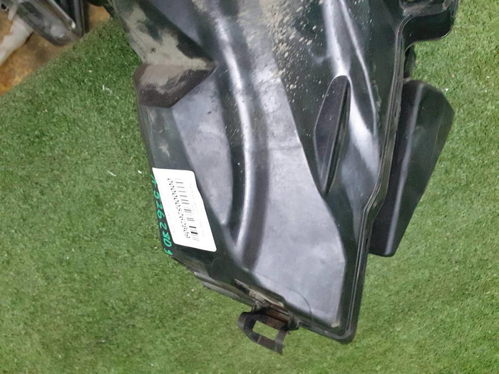 Корпус воздушного фильтра Audi A4 4 B8 (2007-2015)