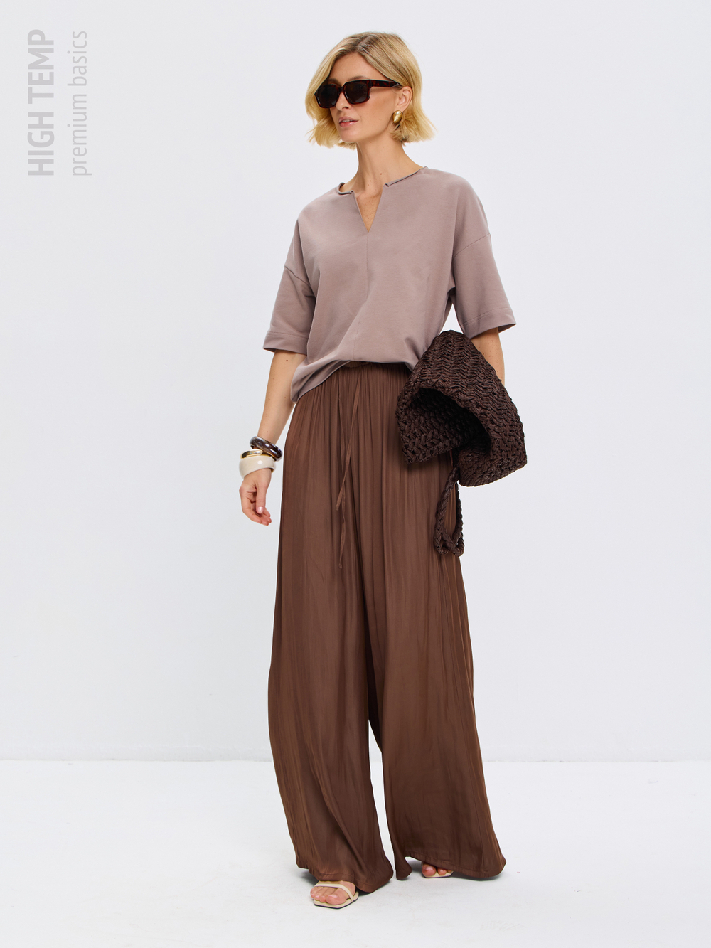 Плотная футболка из футера 2-нитки с V-вырезом HIGH TEMP