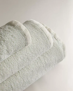 ZARA HOME ХЛОПКОВОЕ БАННОЕ ПОЛОТЕНЦЕ, ЭКРЮ/ЗЕЛЕНЫЙ