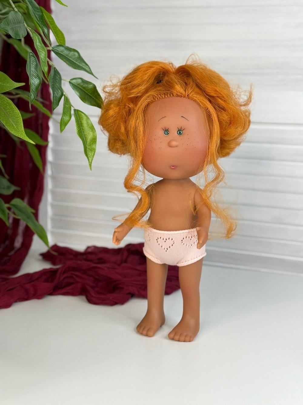 Кукла Nines виниловая 30см MIA LATINA без одежды (3000WL6A1)