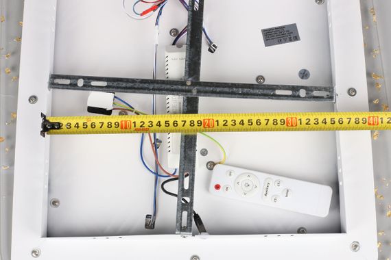 Потолочный светодиодный светильник Omnilux Vittuone OML-08737-182