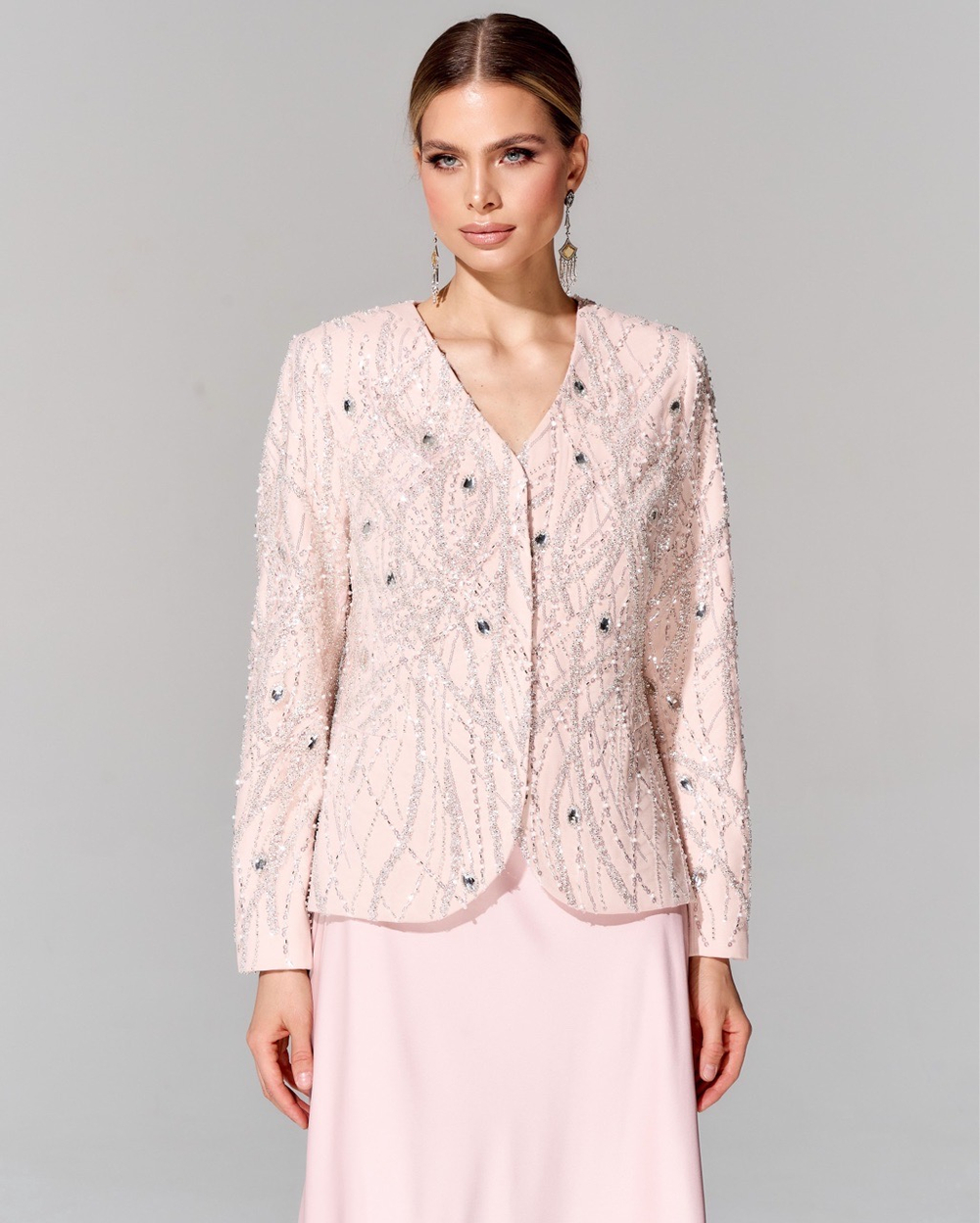 Жакет с вышивкой ручной работы