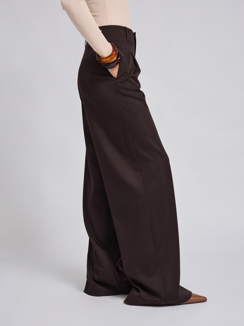 Брюки широкие со складками