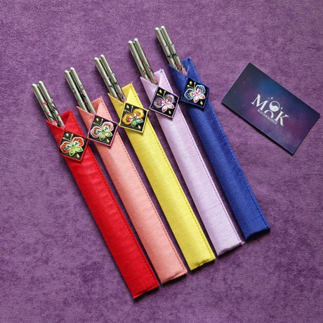 Палочки для еды в чехле