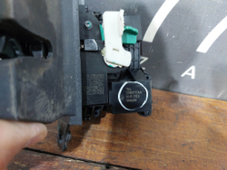 Замок крышки багажника Omoda C5 22-нв Б/У Оригинал 554001715AA