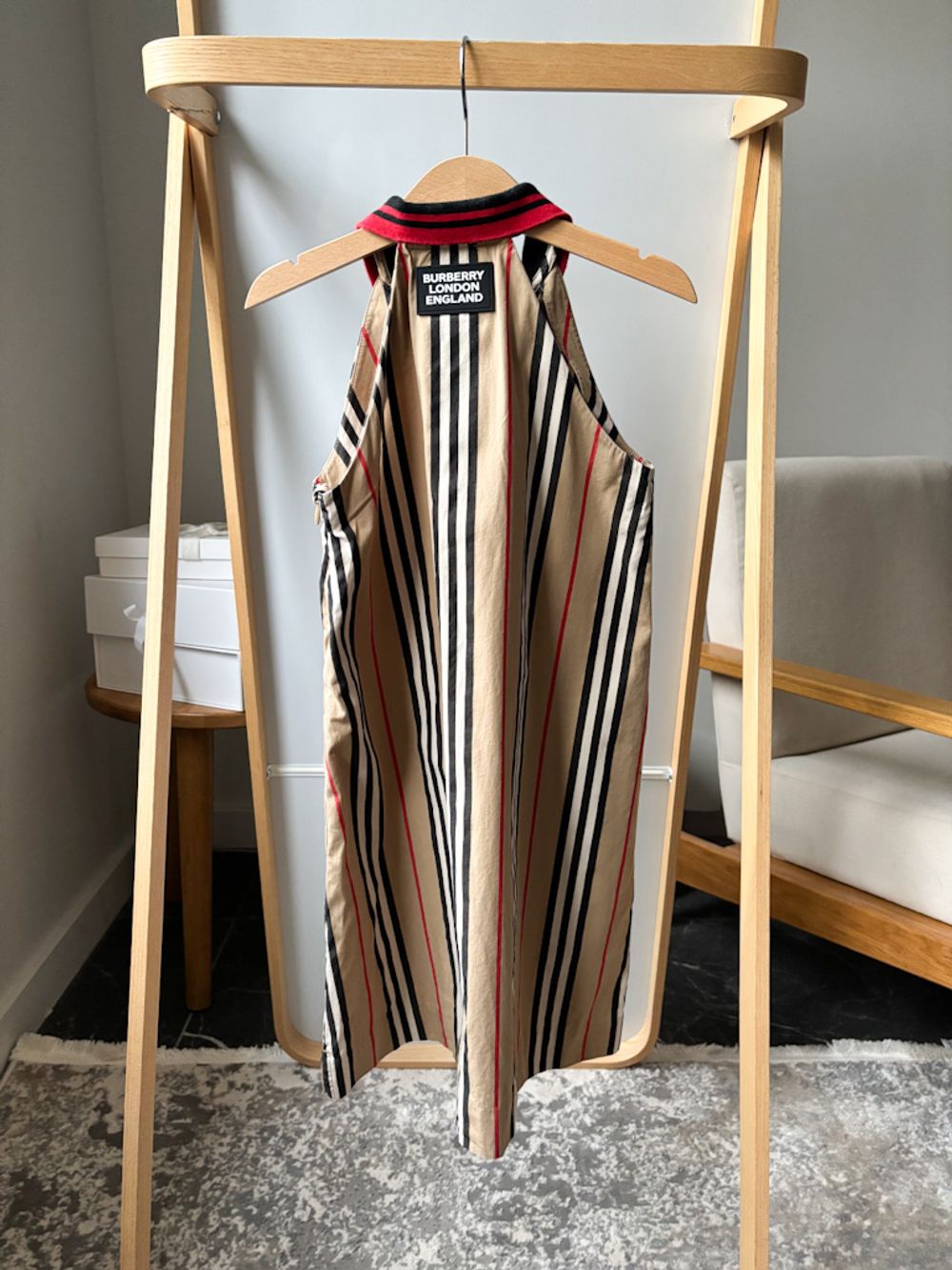 Хлопковое платье Burberry, 128