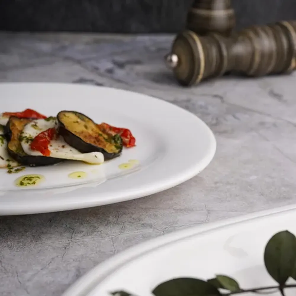 Блюдо овальное 25*18 см h2,3 см белое фарфор P.L. Proff Cuisine [6]