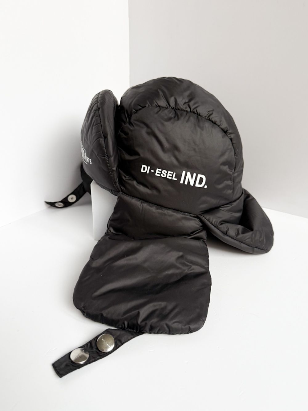 Шапка-ушанка Diesel, 140