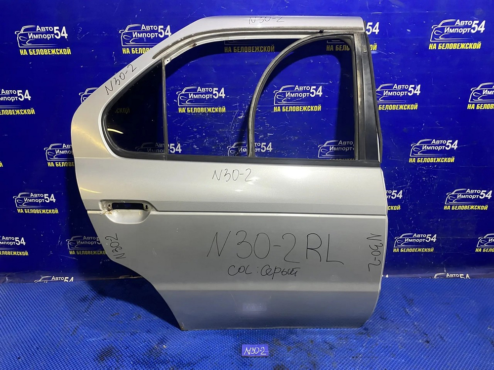 Дверь задняя правая NISSAN R'NESSA 1997