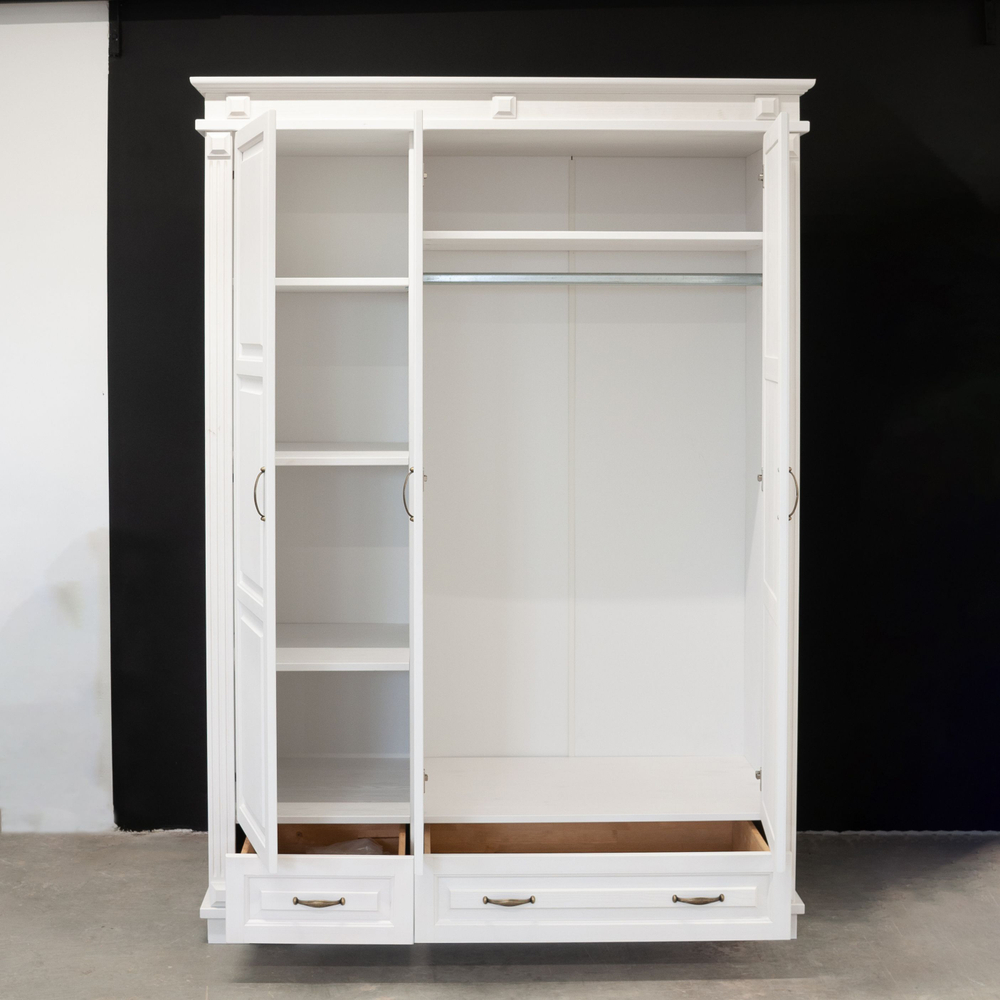 Шкаф для одежды распашной белый Харви трехдверный деревянный с ящиками, со штангой и полками, шкаф для вещей в прихожую и спальню с филенкой в викторианском стиле из массива сосны