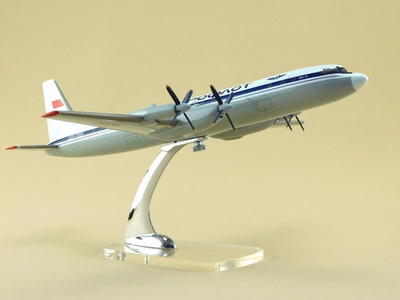 Модель самолета Ил-18 (М1:100, Аэрофлот СССР-75554)