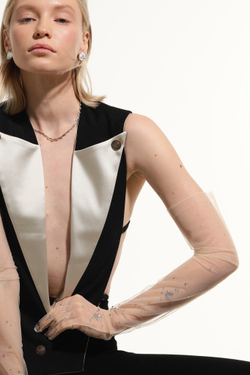 Перчатки длинные бежевые с камнями