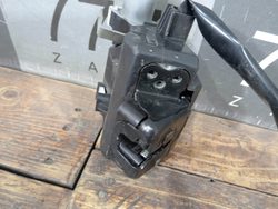 Замок багажника Toyota RAV4 V (XA50) 18-нв Б/У Оригинал 6935042080