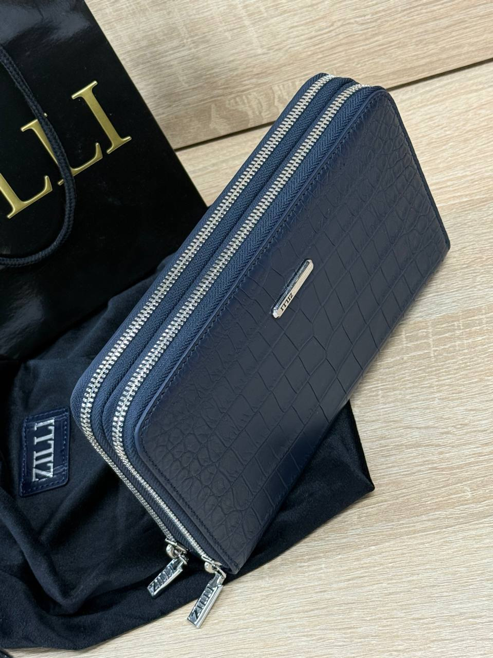 Портмоне Zilli из кожи крокодила