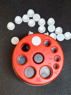 Заглушка пластиковая для отверстий D 15 мм - 50 шт. (Черный)