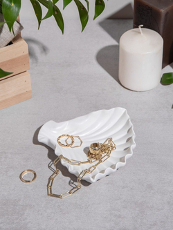 Набор статуэток ангелочки 4 штуки и подставка ракушка