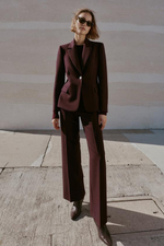 Блейзер с плечевыми накладками, облегающий фигуру - ZARA