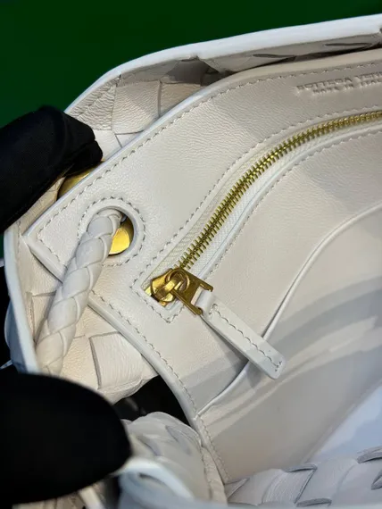 Сумка Bottega Veneta Andiamo белый