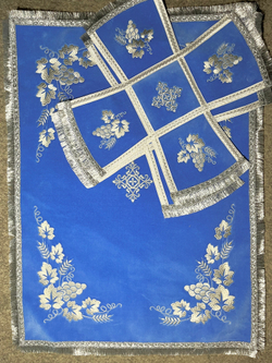 Бархатные покровцы с вышивкой голубые с серебром