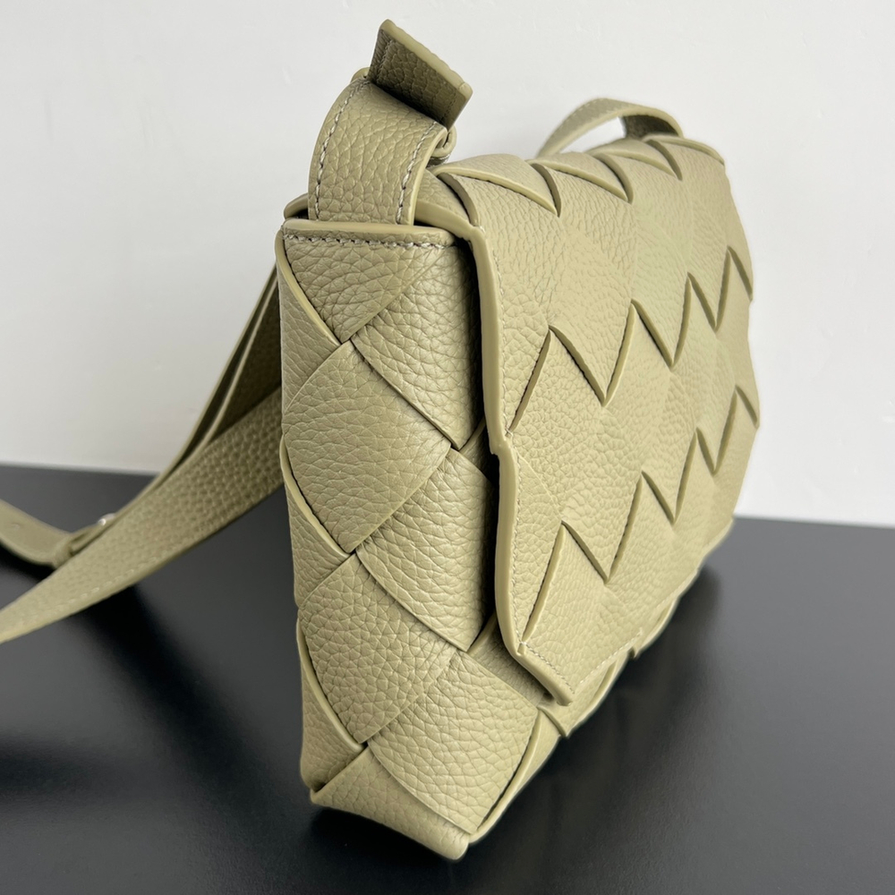 Bottega Veneta Diago 22 cm