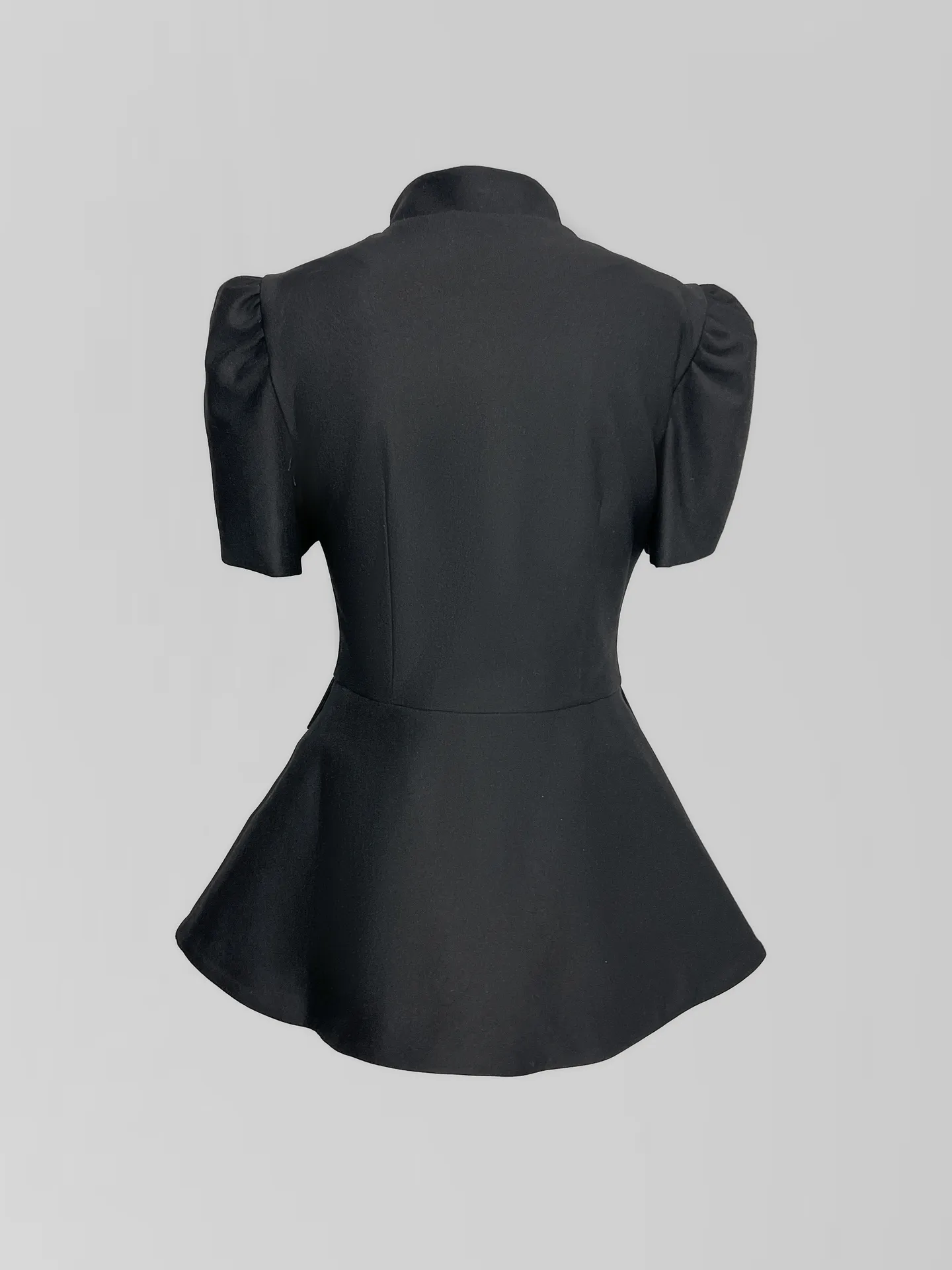 Пиджак Ifer Collection однотонный приталенный с коротким рукавом