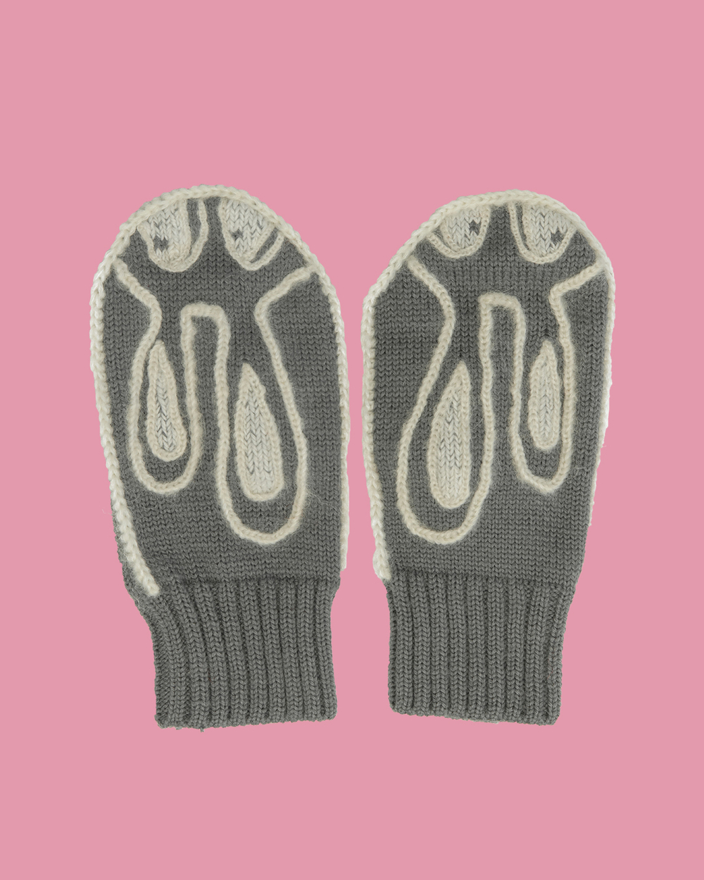 Серые варежки «Зайчики»