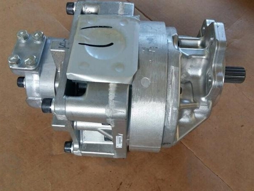 Насос komatsu D155A-5