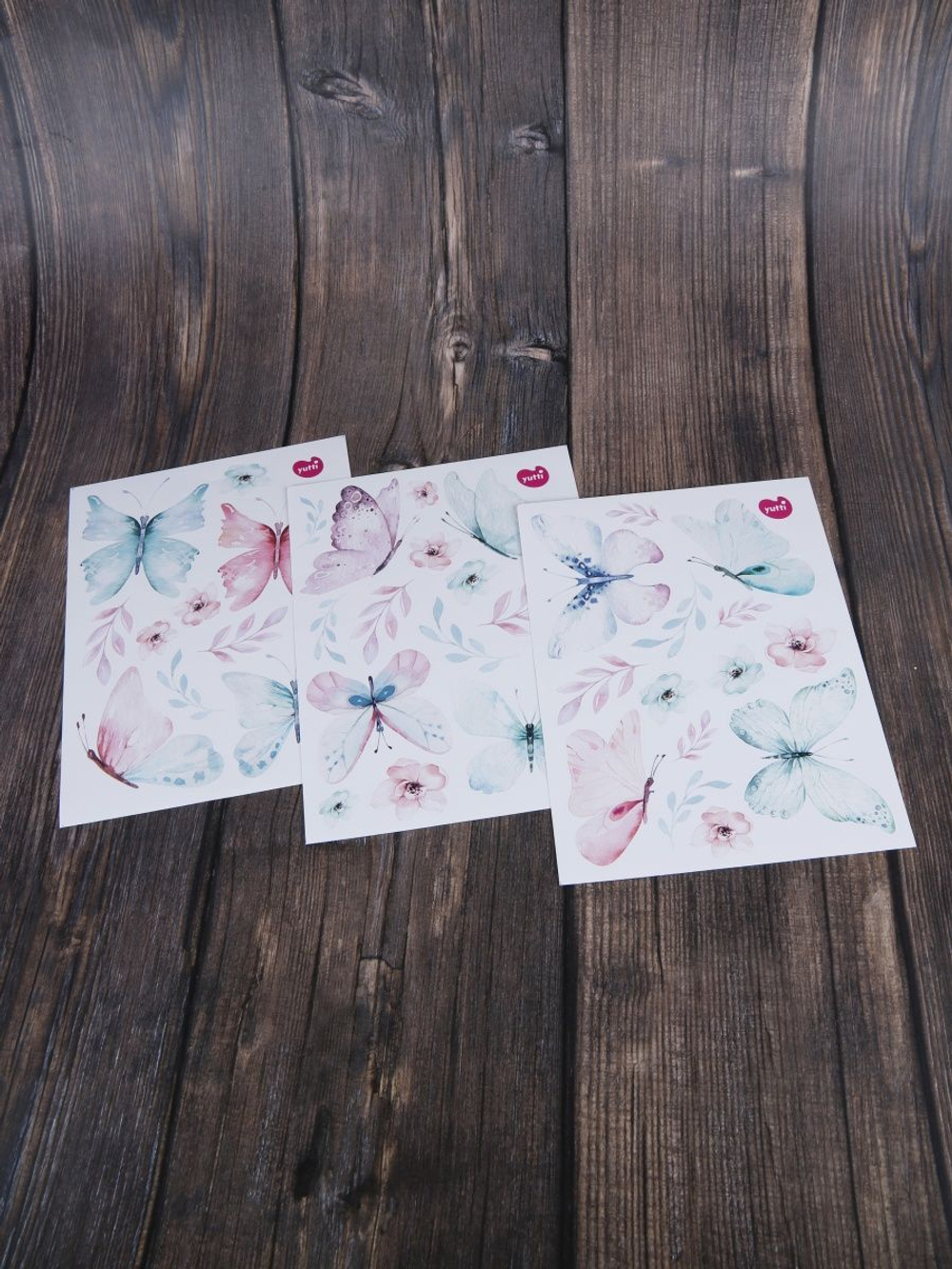 Наклейки бабочки акварельные для декорирования интерьера