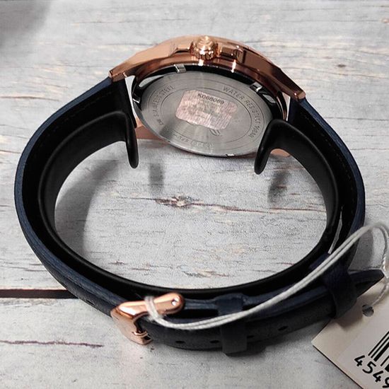 Наручные часы Casio EFV-150CL-2A